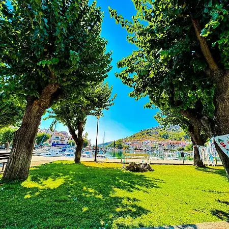 Ruza Zaton (Sibenik-Knin)